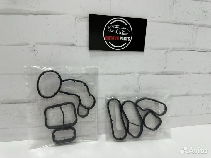 Комплект уплотнительных прокладок BMW 11428591460