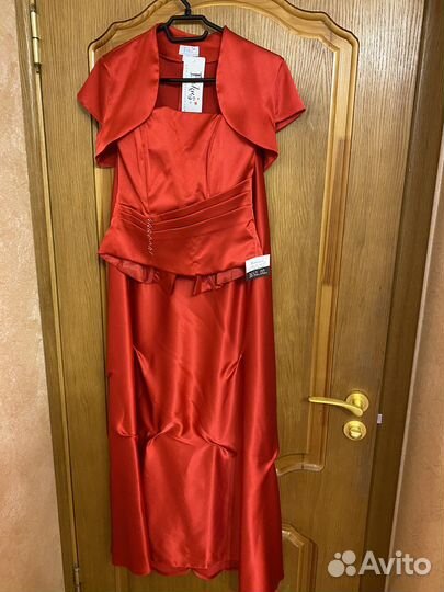 Вечерний костюм