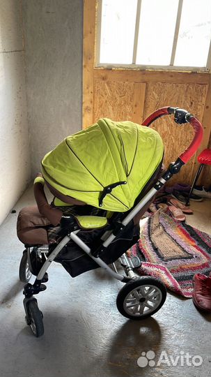 Прогулочная коляска