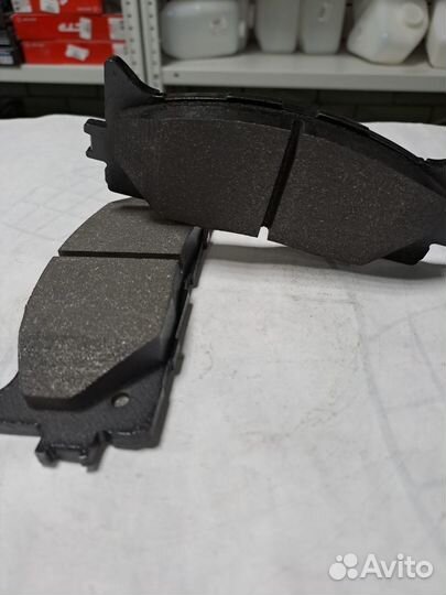 Тормозные колодки передние toyota camry