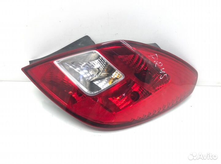 Фонарь 13269051 Opel Corsa D (2006-2014)