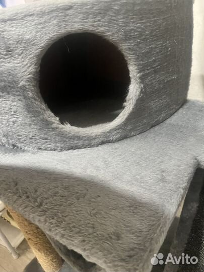 Кошачий домик с когтеточкой б/у