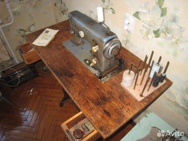 Ножная швейная машинка ГДР