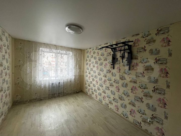 2-к. квартира, 54 м², 1/5 эт.