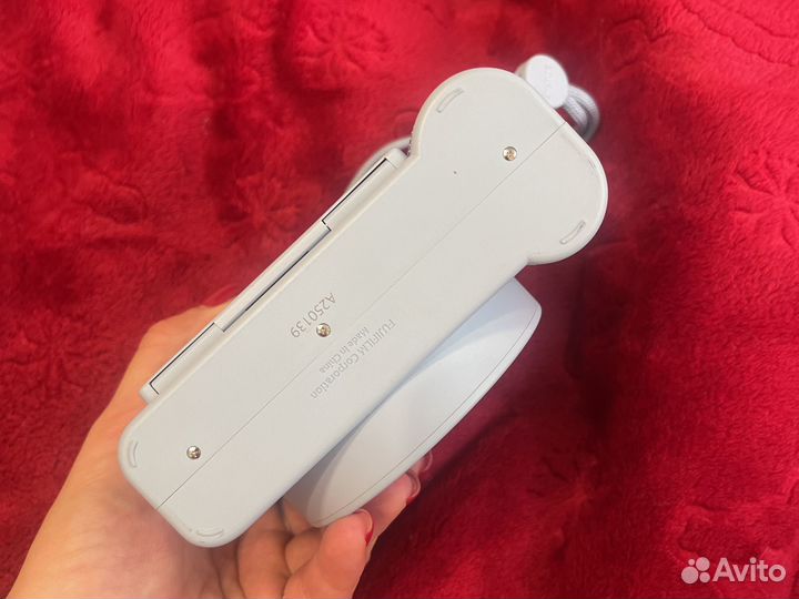 Фотоаппарат моментальной печати instax sq1