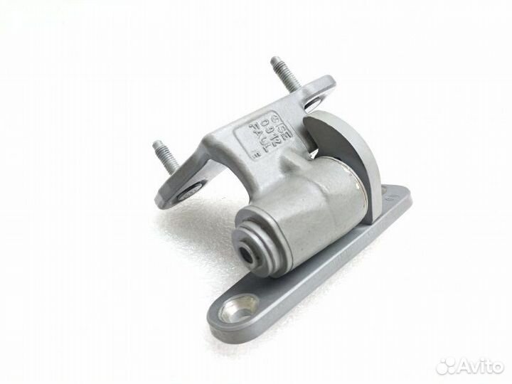 Петля двери передняя левая Mercedes-Benz E-Class