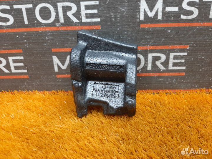 Наполнитель передний правый Bmw 5-Series F10