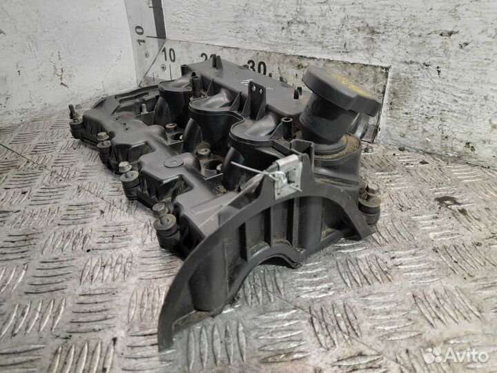 Клапанная крышка, Jaguar XF 2010