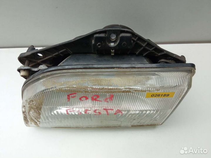 Фара передняя левая Ford Fiesta 3