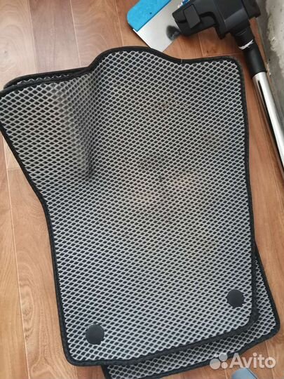 Передние коврики для Skoda Rapid / Polo liftback