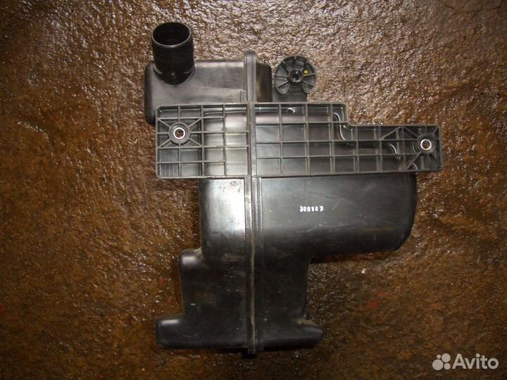 Бачок омывателя лоб. стекла Фольксваген, Шкода