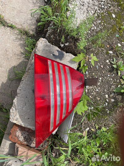 Фонарь задний mersedes w220 оригинал