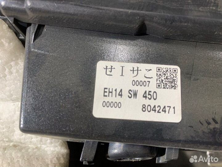 Обшивка двери передняя левая Mazda Cx-7