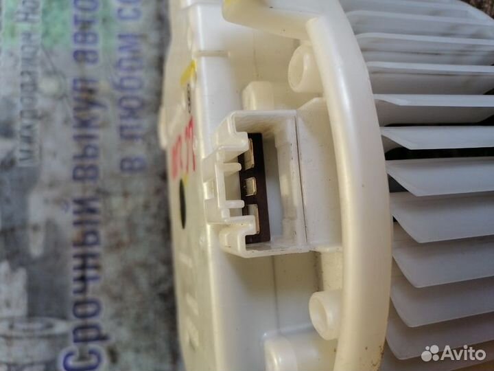 Мотор печки Toyota Land Cruiser 200 4.5л 1VD-FTV