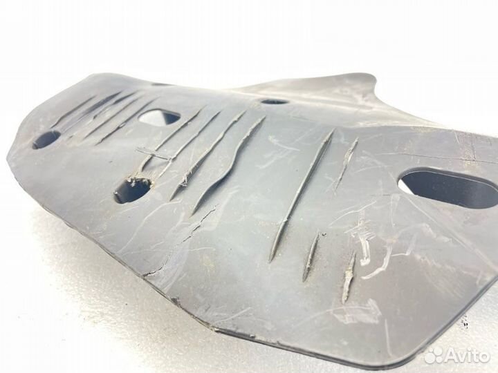 Защита днища кузова задняя правая Bmw 1-Series F20