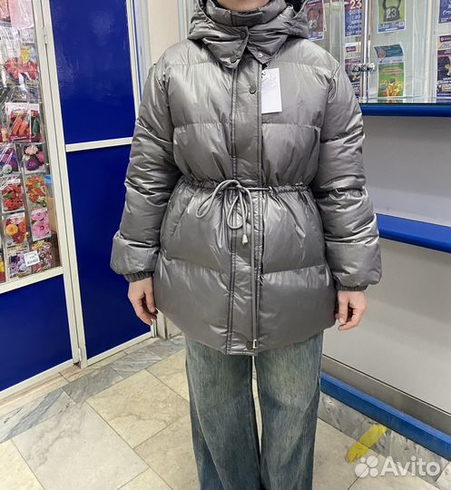 Продам куртку женскую