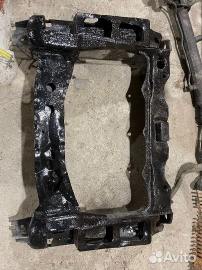 Подрамник балка w210 4matic