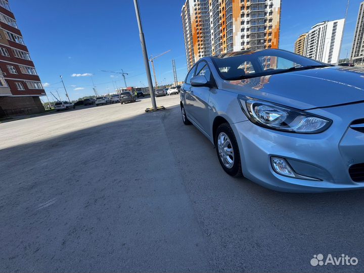 Hyundai Solaris 1.6 AT, 2012, 117 000 км