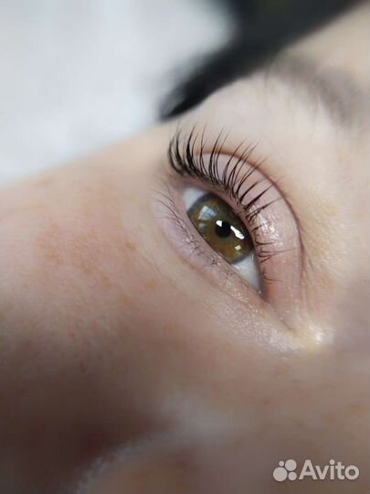 Наращивание и ламинирование ресниц на дому