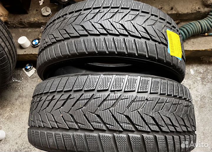 Vredestein Wintrac Xtreme S SUV 245/35 R21