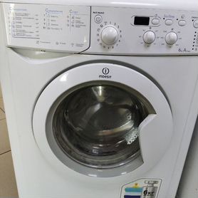 Машинка стиральная indesit iwsd 6105 B