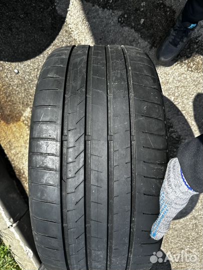 Bridgestone Alenza 001 285/40 R21