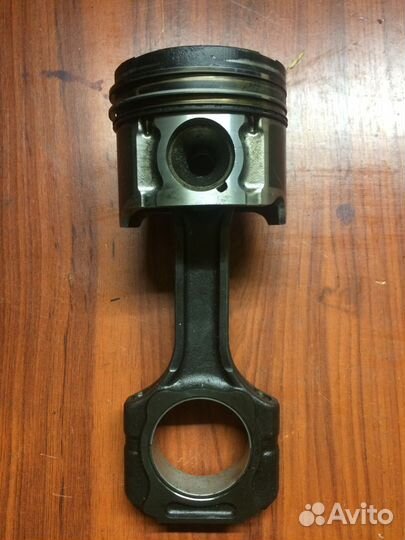 Поршень с шатуном D27DT Ssang Yong Rexton