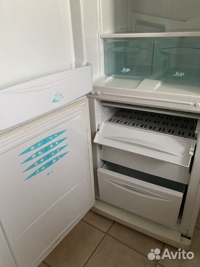 Холодильник бу Stinol RF 305A.008