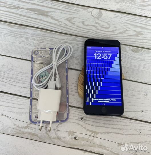 iPhone 8 Plus, 64 ГБ