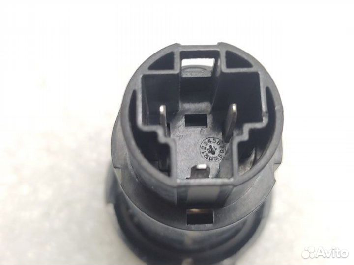 Розетка Land Rover Discovery 5 L462 3.0D 2017