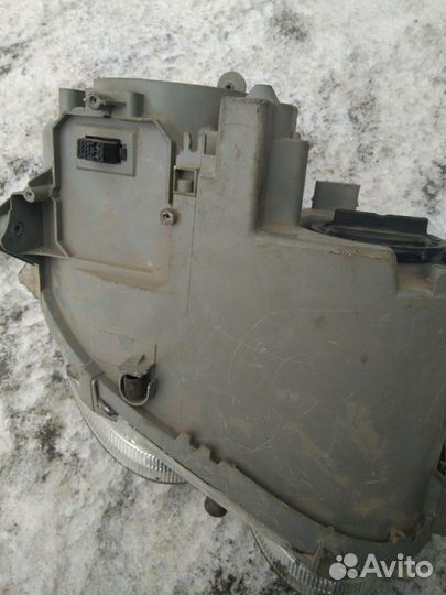 Фара Мерседес 203 купе