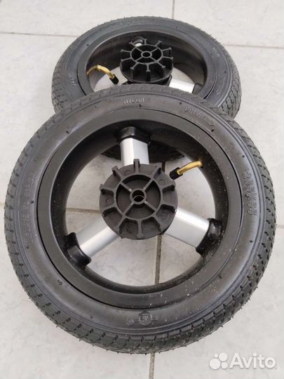 Колесо на трехколесный велосипед