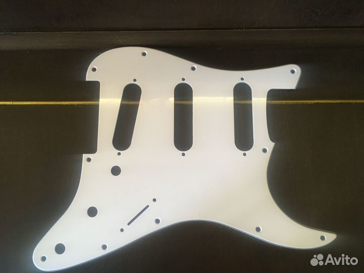 В наличии Пикгард для электрогитары Stratocaster