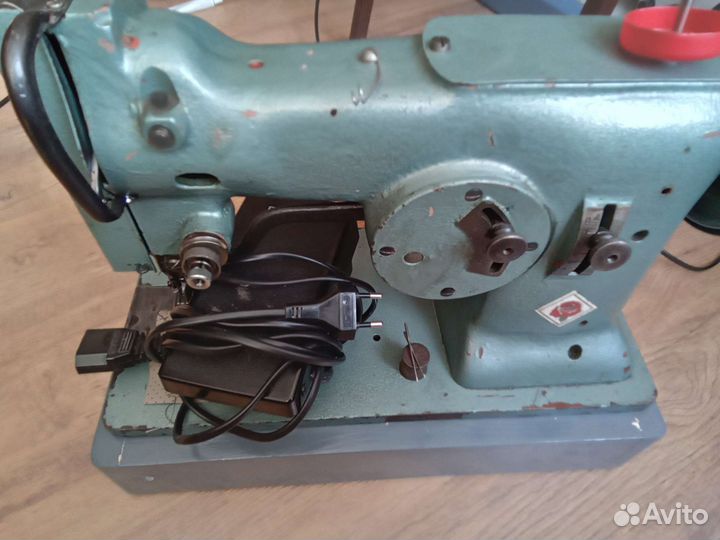 Швейная машина 26 класса Зиг- Заг