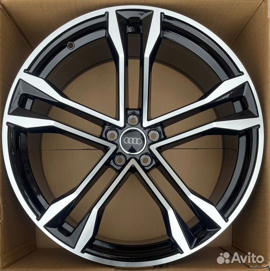 Диски для на Ауди Audi Q8 R22