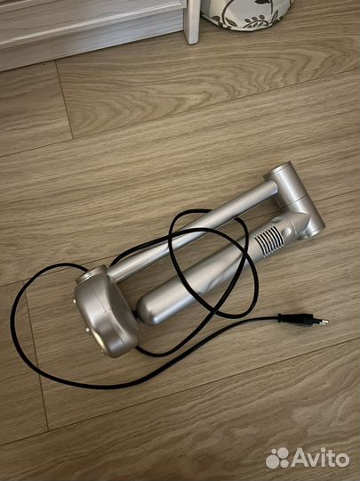 Настольная лампа