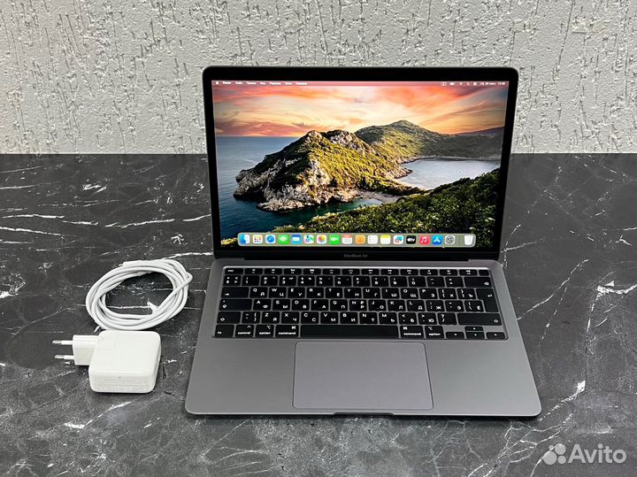 MacBook Air 13 2020 256gb Ростест