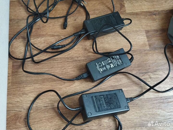 Зарядное устройство для гироскутера