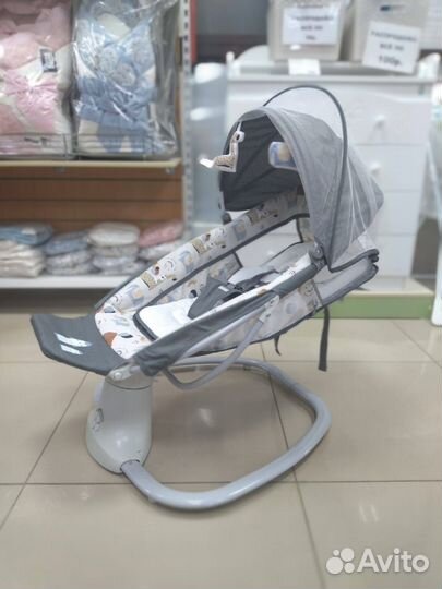 Электронные качели-шезлонг Luxmom 08207-08209