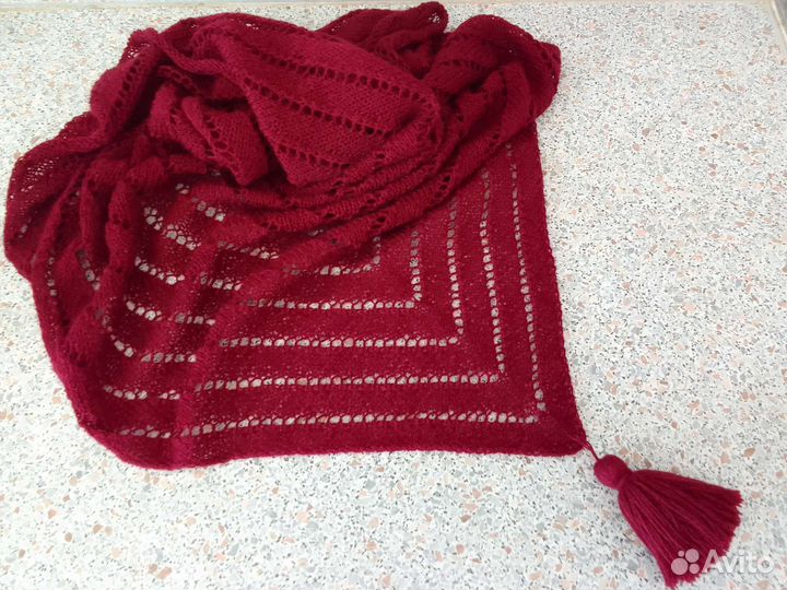 Женская шаль, (платок, бактус )