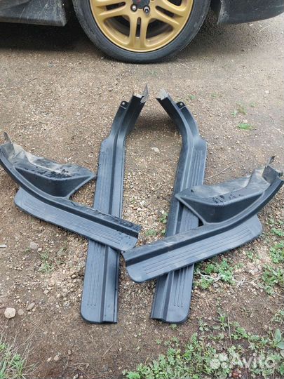 Накладки на пороги Субару Легасси