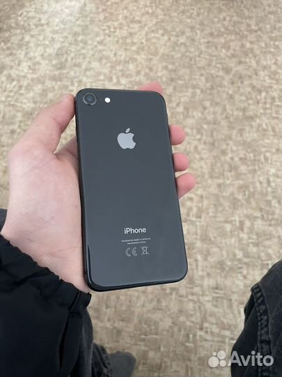 iPhone 8, 64 ГБ