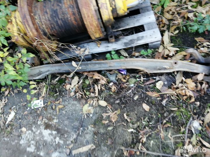 Передний мост Mercedes Варио 814 кулаки