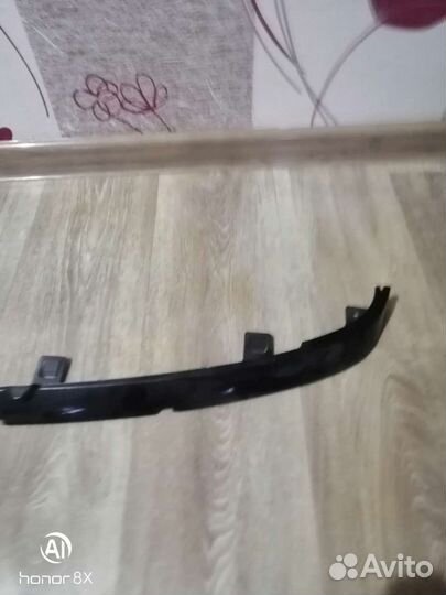 Ресничка левая