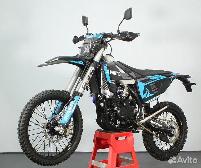 Мотоцикл Avantis Enduro 300 Carb PRO Exclusive (CB