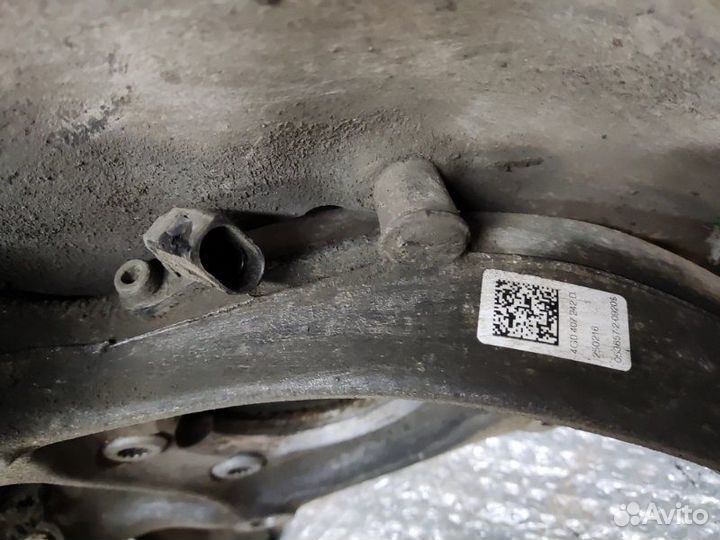 Кулак поворотный передний правый Audi A6 C7 cyga