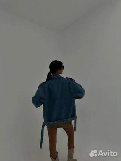 Куртка джинсовая