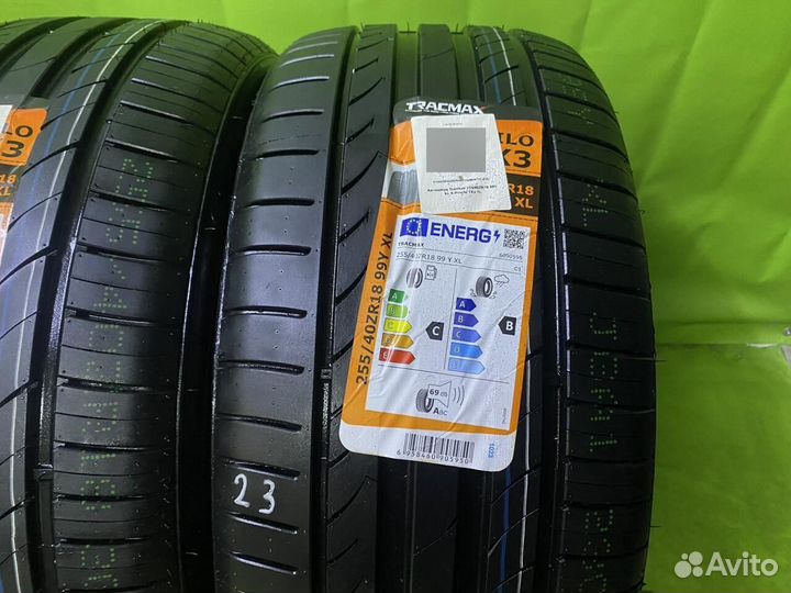 Tracmax X-Privilo TX3 255/40 R18 99Y