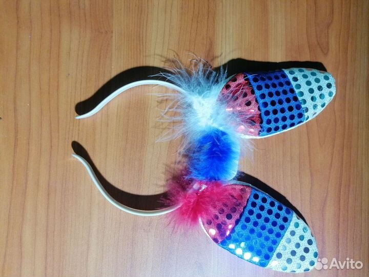 Товары с символикой России