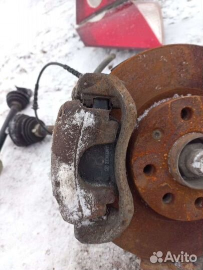 Суппорт передний левый/правый opel corsa d